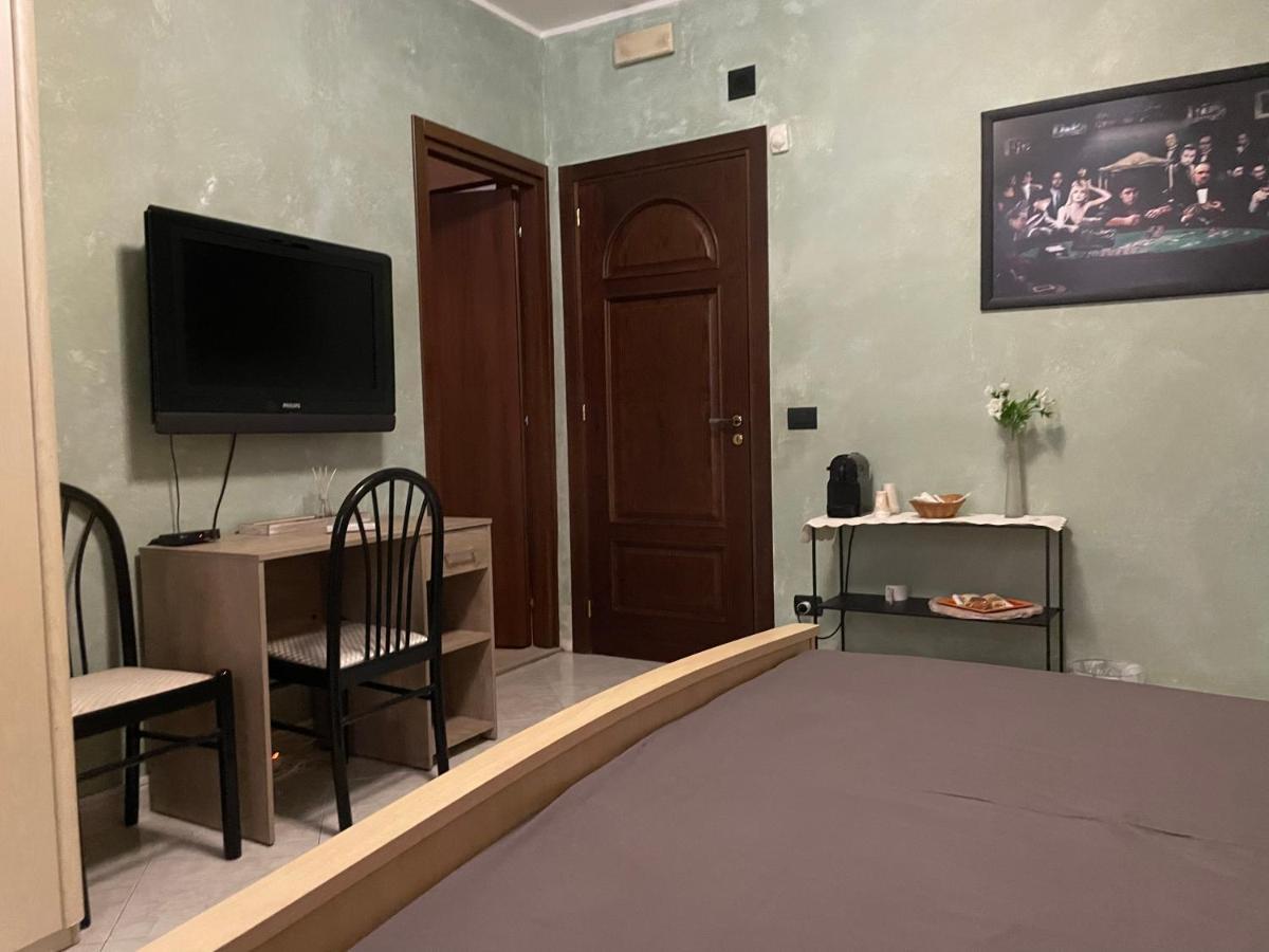 Residence Don Turi Villafranca Tirrena Bagian luar foto