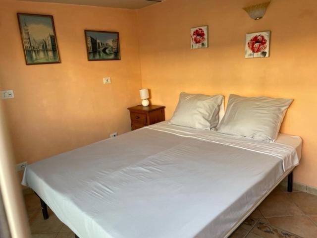 Residence Don Turi Villafranca Tirrena Bagian luar foto