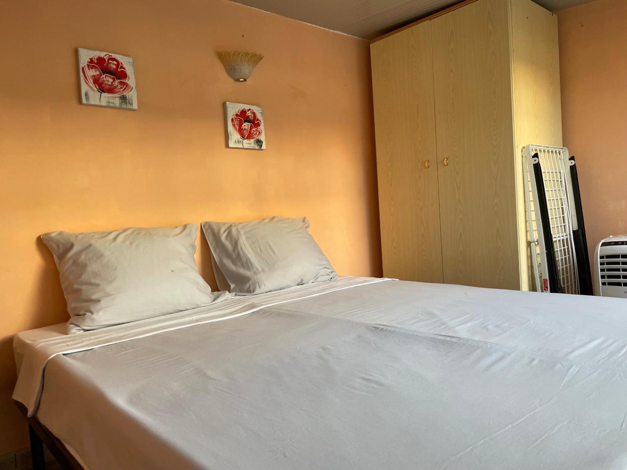 Residence Don Turi Villafranca Tirrena Bagian luar foto