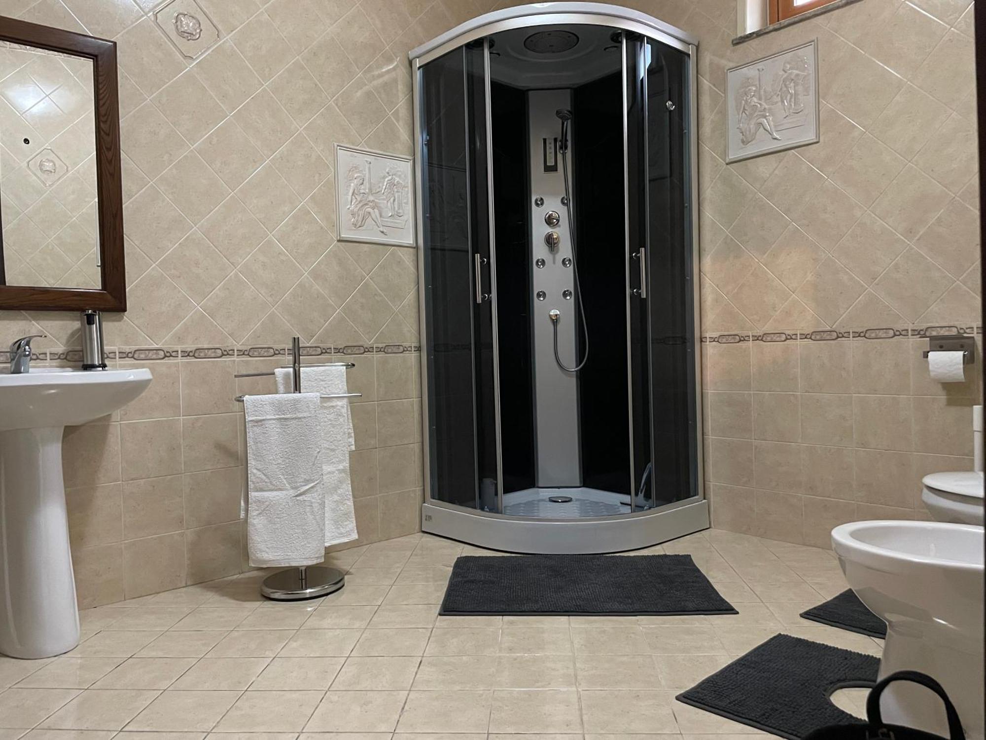 Residence Don Turi Villafranca Tirrena Bagian luar foto